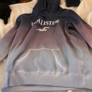 Hollister sweatshirt